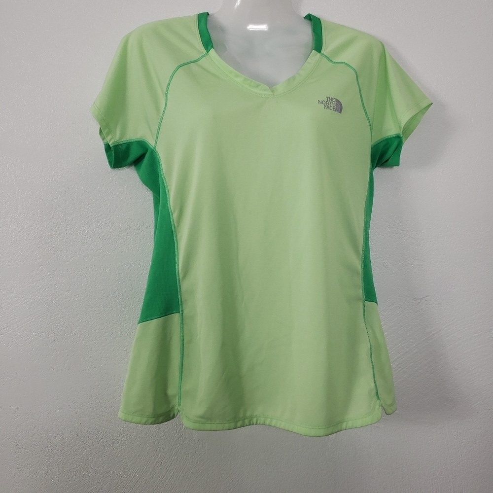 The North Face women t shirt size medium
